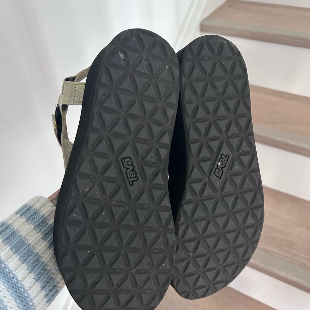 Teva Women's Adjustable Strap Sandals in Cream - Picture 10 of 12